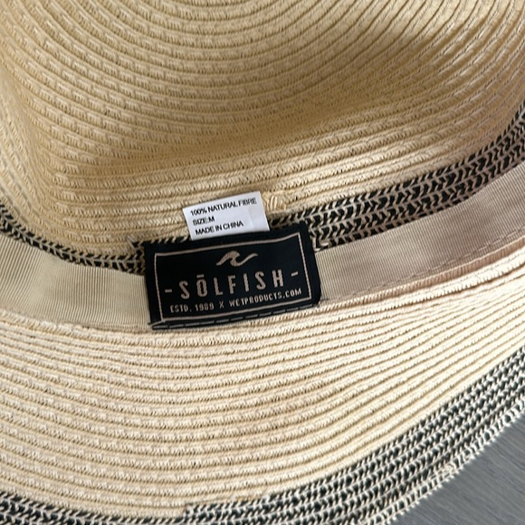 Round hat - Picture 6 of 6